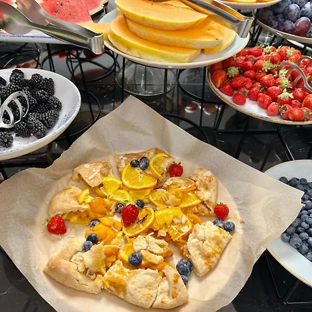 Boutique Mirjam Μακάρσκα