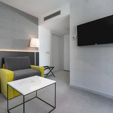 Boutique Mirjam 4* Μακάρσκα