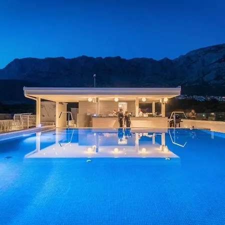 Boutique Mirjam 4* Μακάρσκα