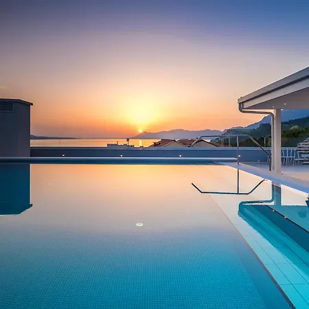 Boutique Mirjam 4*