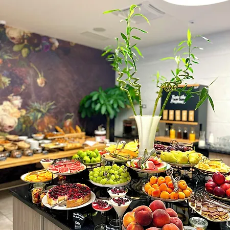 Hotell Boutique Mirjam 4*