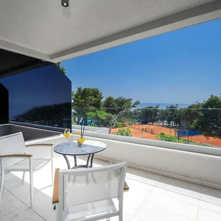 Boutique Mirjam 4* Makarska