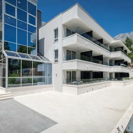 Boutique Mirjam 4* Makarska