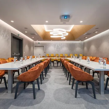 Boutique Mirjam Hotell 4*