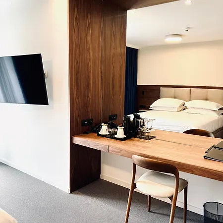 Hotell Boutique Mirjam 4*