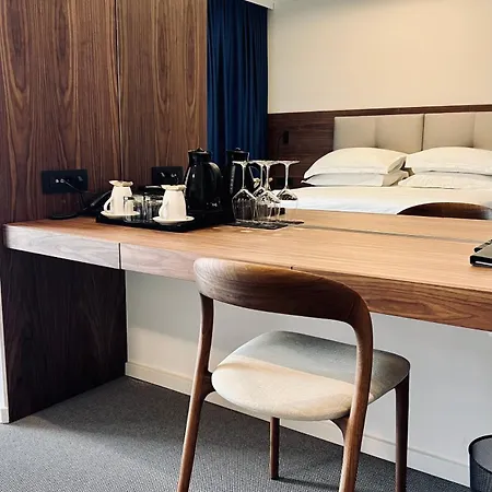Boutique Mirjam Hotell 4*