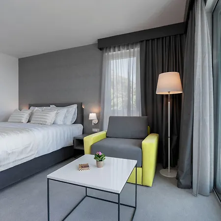 Boutique Mirjam Hotell 4*