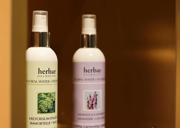 Boutique Mirjam 4* Makarska